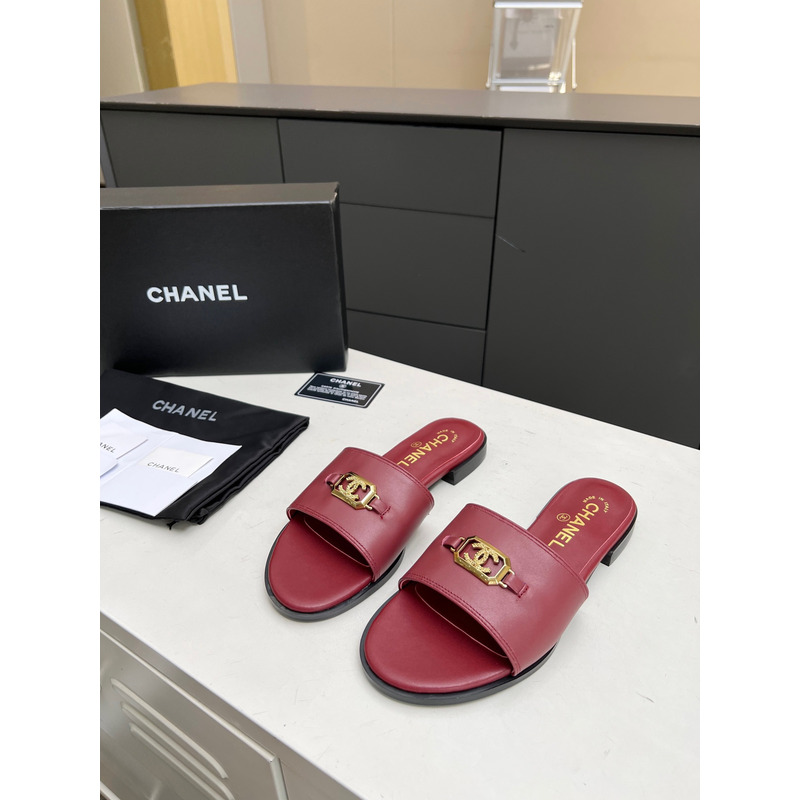 Ch*el calfskin&metal mules red