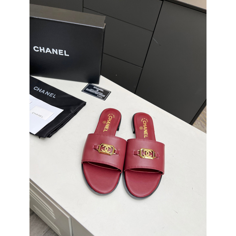 Ch*el calfskin&metal mules red