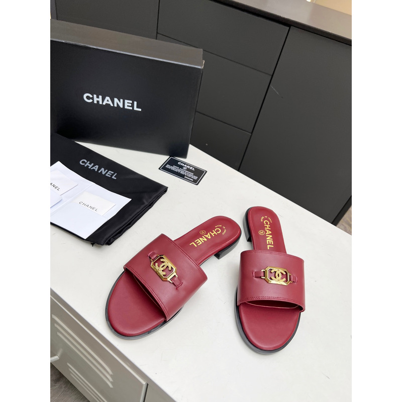 Ch*el calfskin&metal mules red