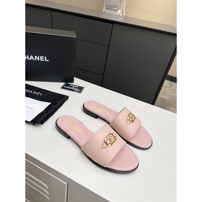 Ch*el calfskin&metal mules pink