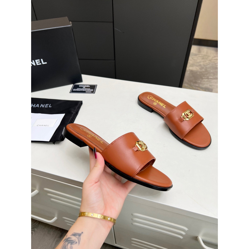 Ch*el calfskin&metal mules brown