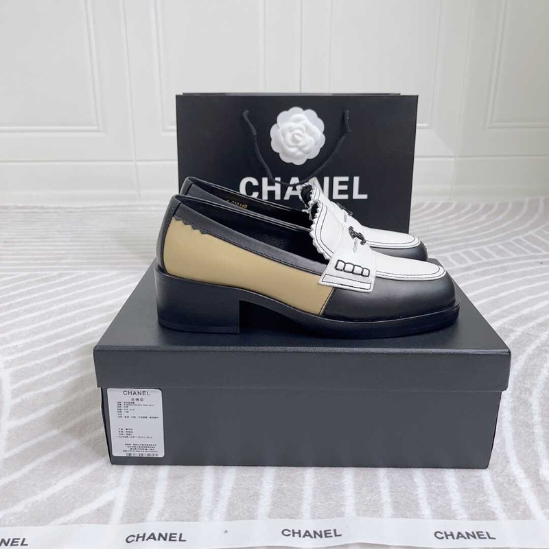 Ch*el loafers calfskin white, black & beige