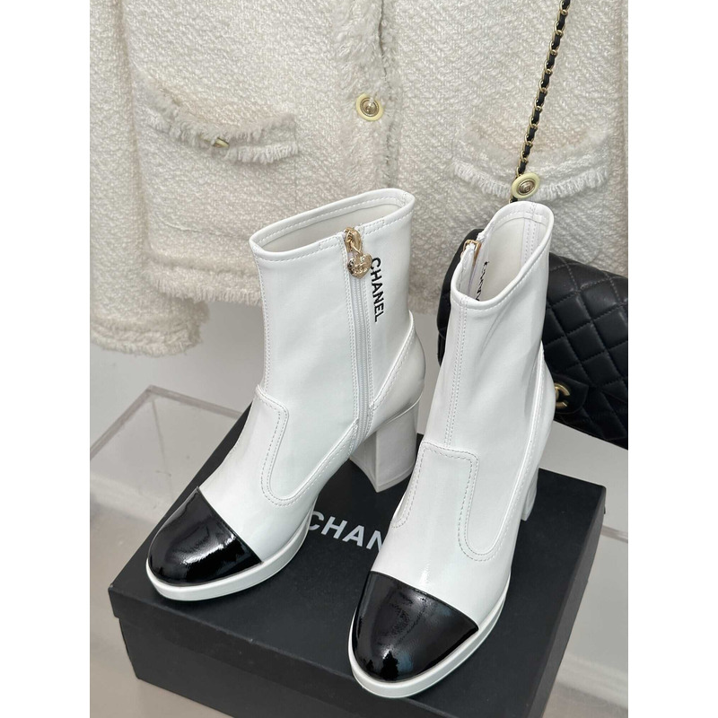 Ch*elCh*el short boots patent leather white