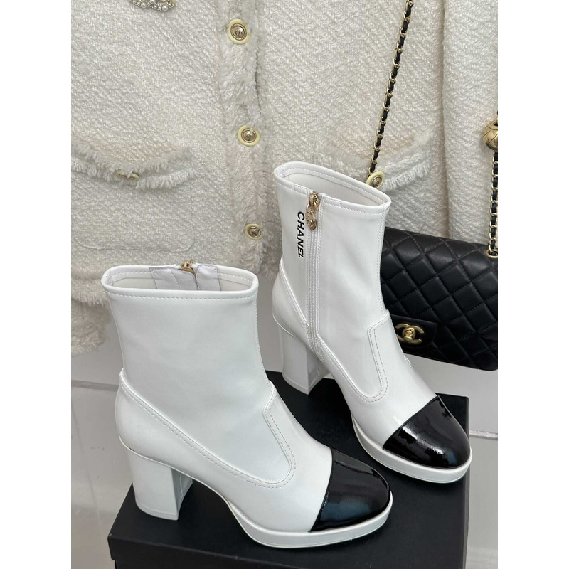 Ch*elCh*el short boots patent leather white