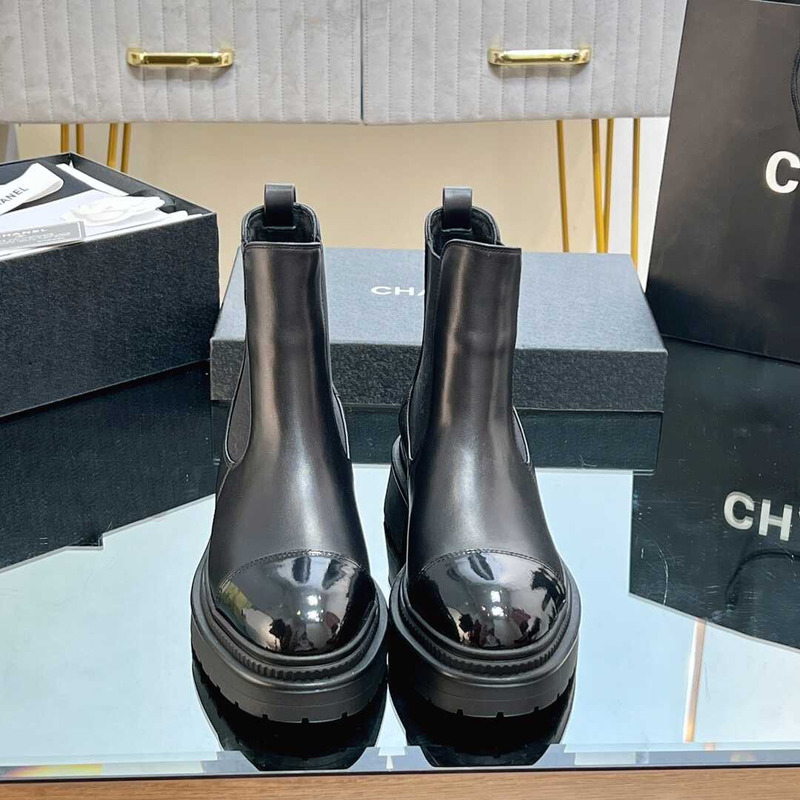 Ch*el calfskin cc logo chelsea boots black