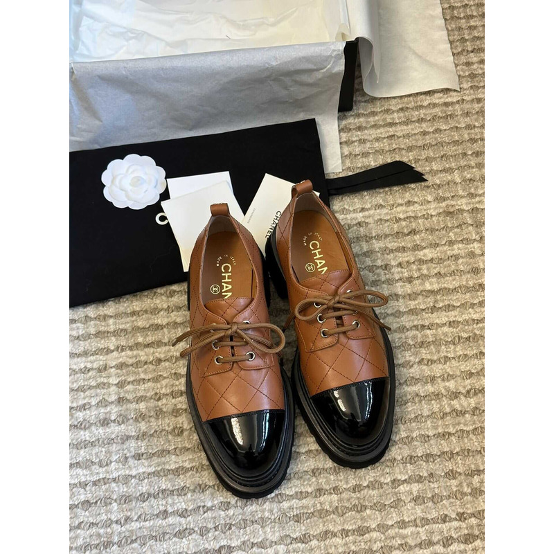 Ch*el lace up shoes calfskin & patent calfskin brown