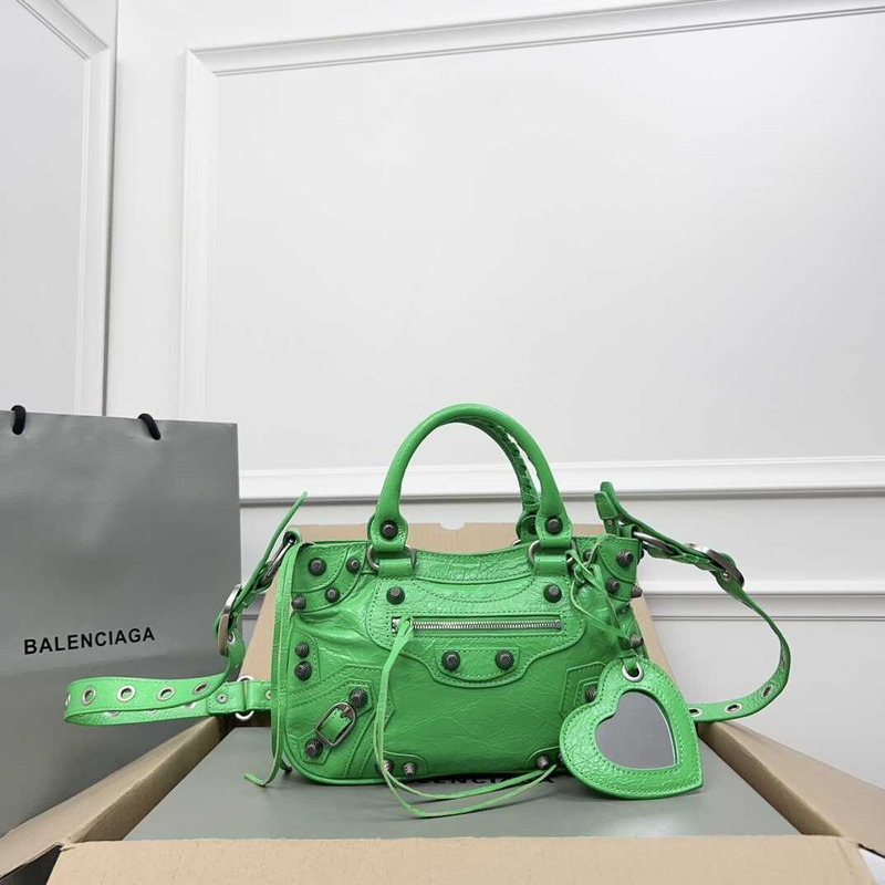 Ba*len*cia*ga neo cagole handbag xs green