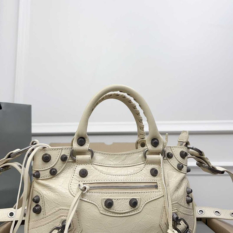 Ba*len*cia*ga neo cagole handbag xs beige