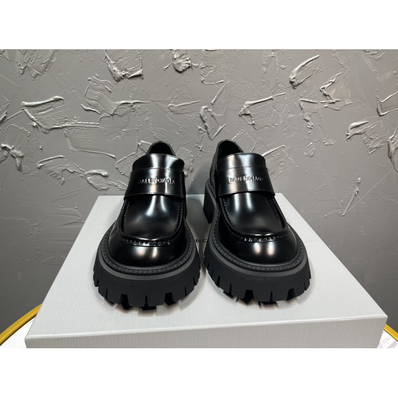 Ba*len*cia*ga tractor leather loafers black