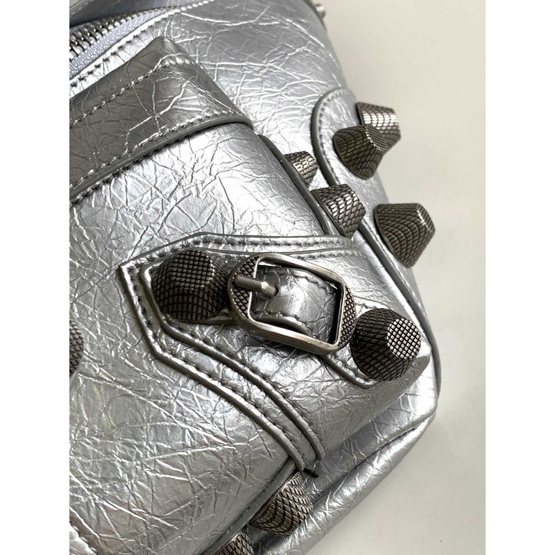 Ba*len*cia*ga le cagole leather belt bag silver