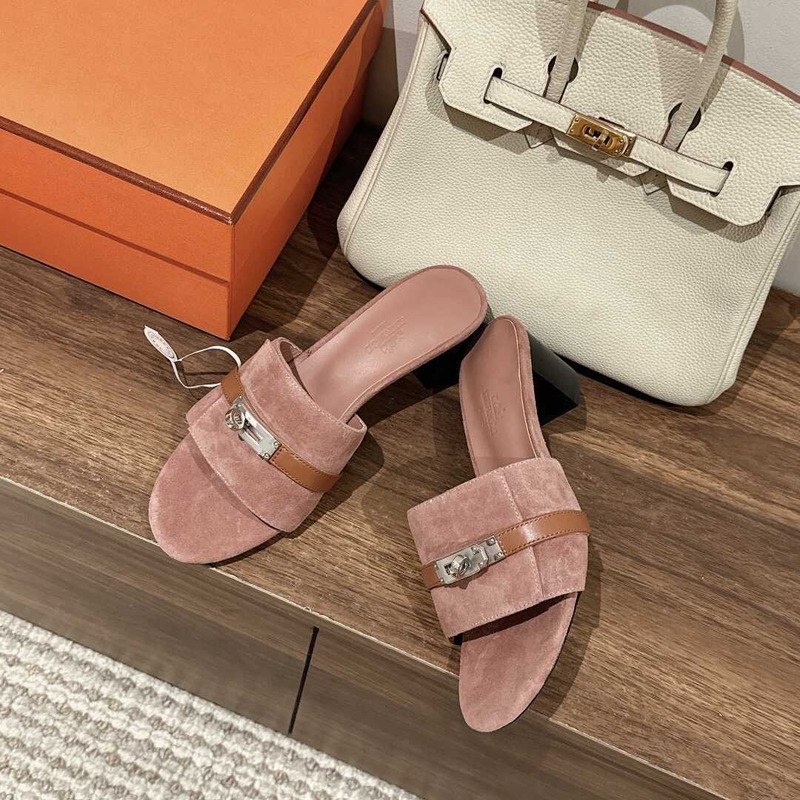 H**mes gigi 50 sandals nude pink