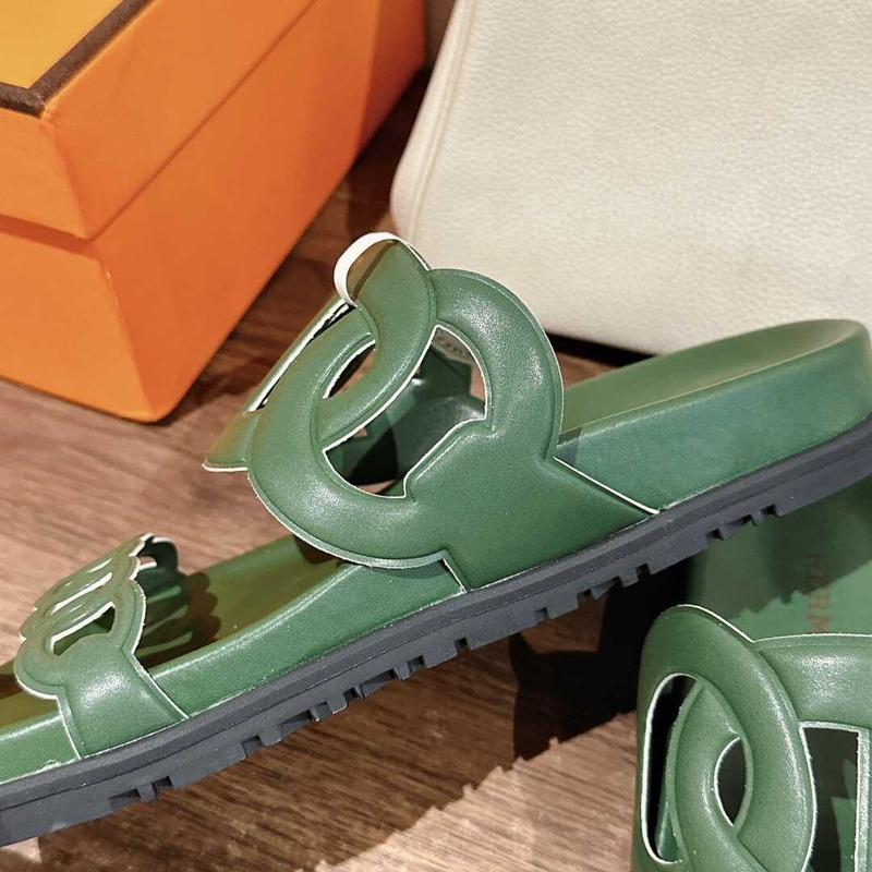 H**mes extra sandals green