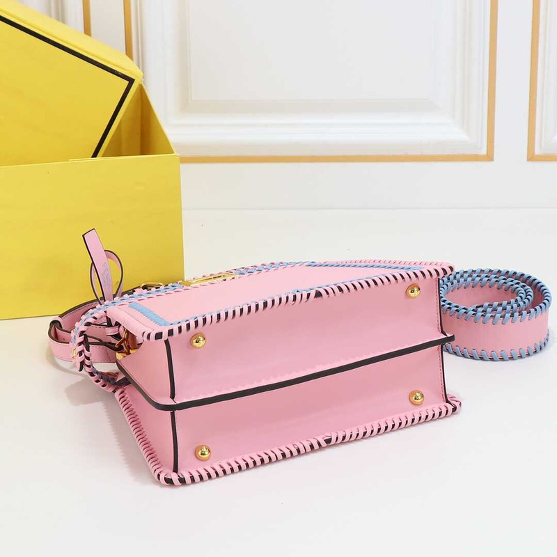 F**di peekaboo iseeu small bag leather pink