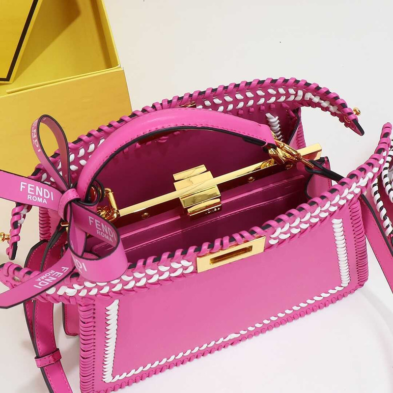 F**di peekaboo iseeu small bag leather cerise