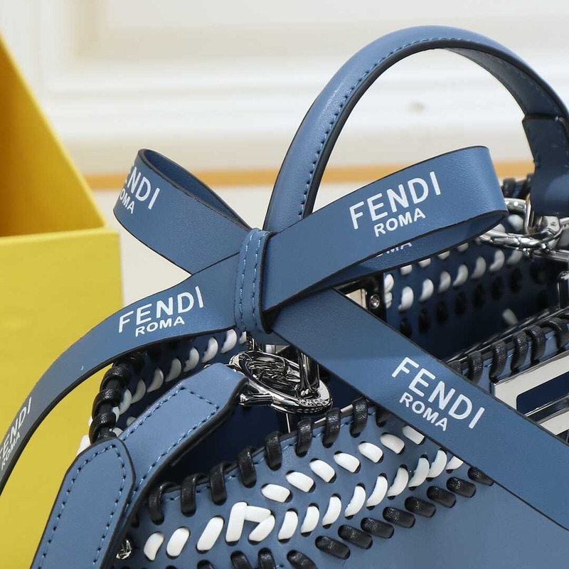 F**di peekaboo iseeu small bag leather blue