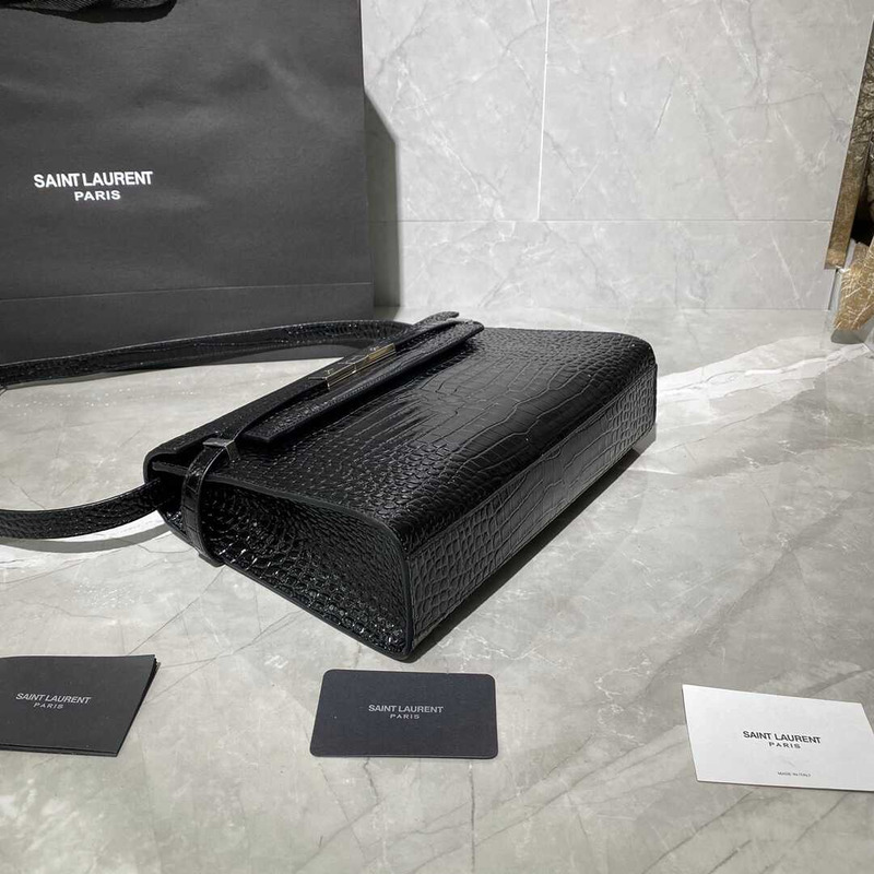 Saint Laurent  Manhattan Leather Shoulder Bag  Black