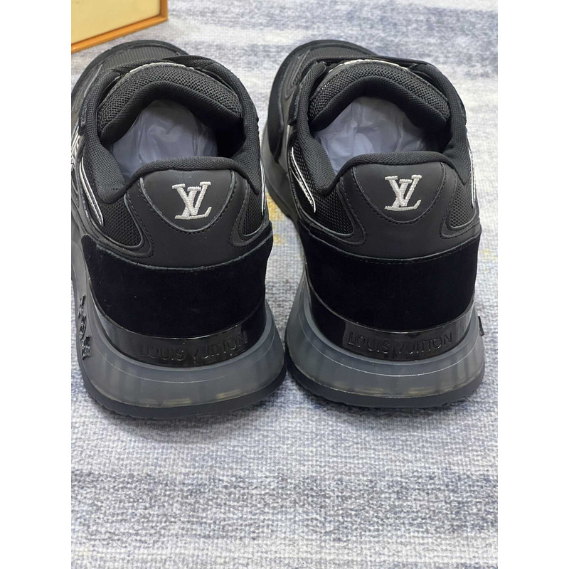 l**is V*t*n run away sneakers black