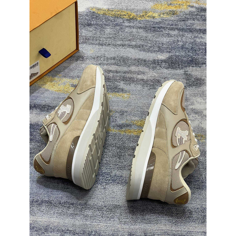 l**is V*t*n run away sneakers beige