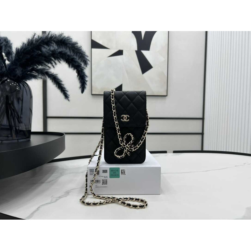 Ch*el phone holder with chain black