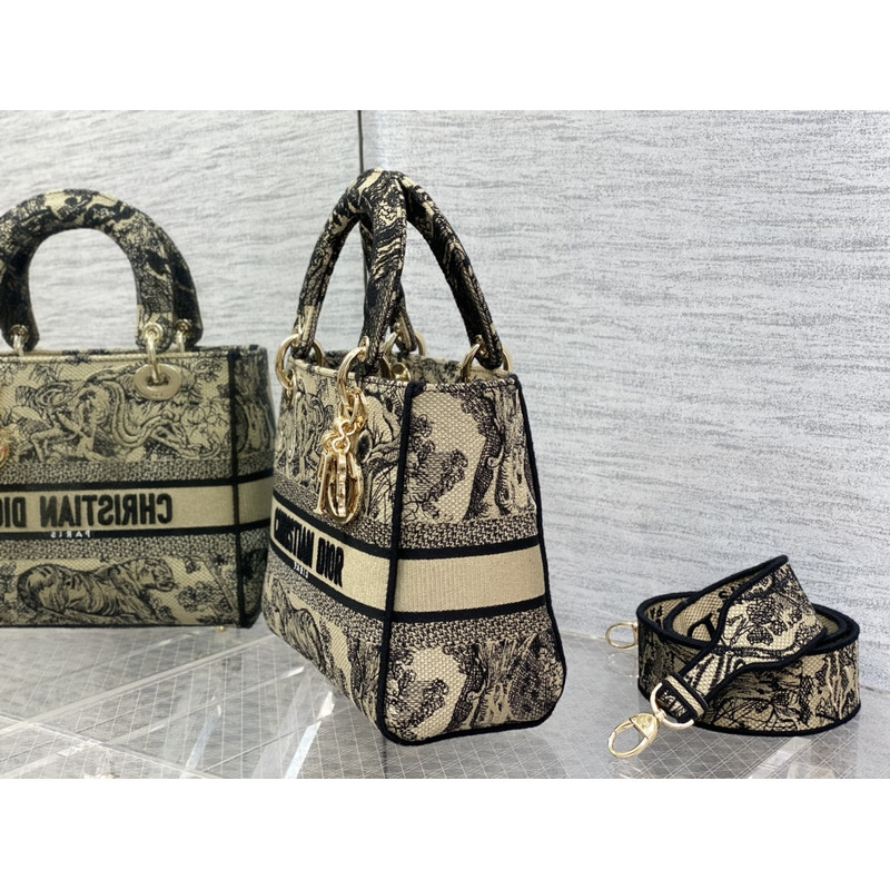 D*or  medium lady d-lite bag embroidery beige and black