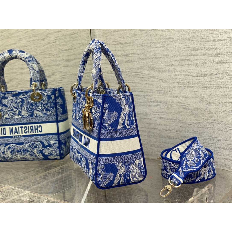 D*or  medium lady d-lite bag embroidery blue and white