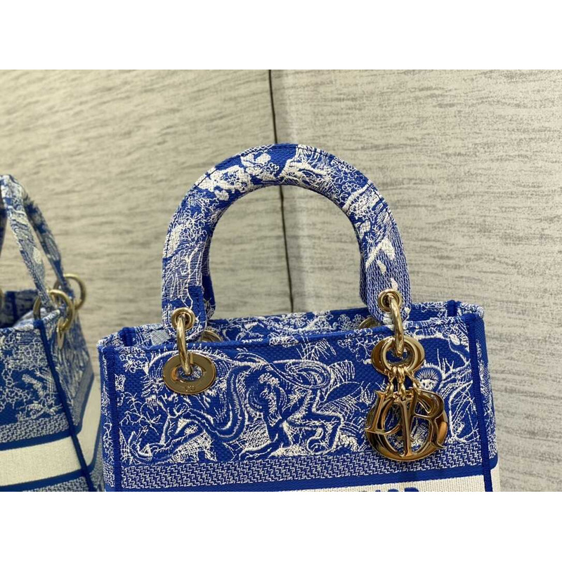 D*or  medium lady d-lite bag embroidery blue and white