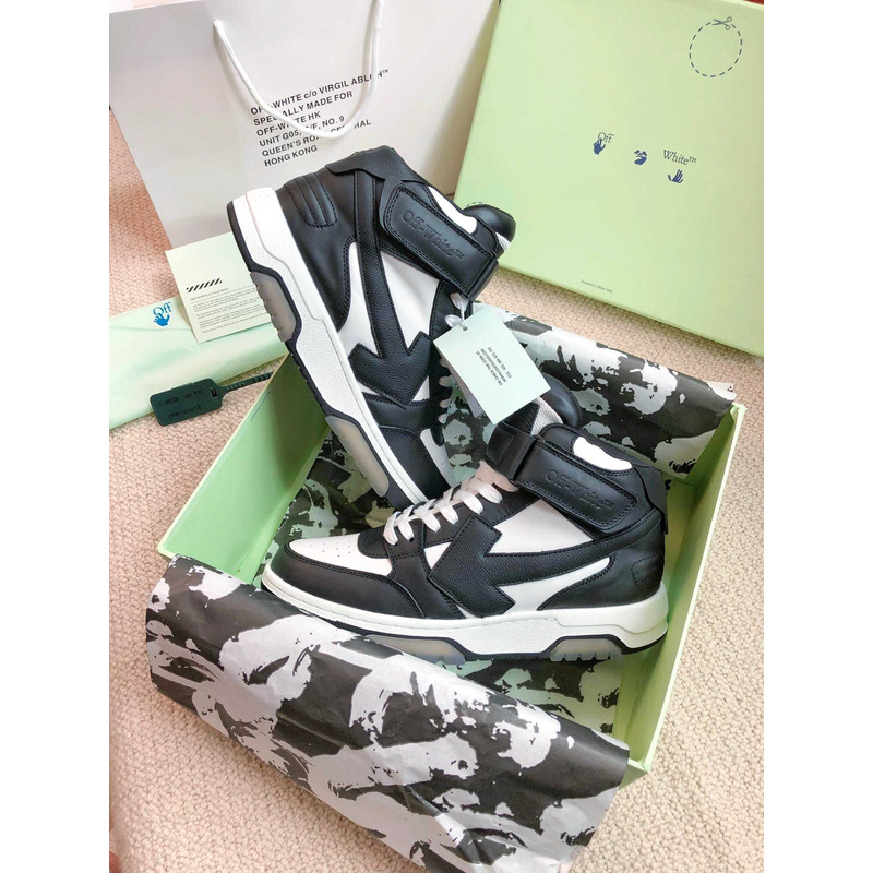 Off White Ooo Sartorial Stitching Mid-top Sneakers Black And White