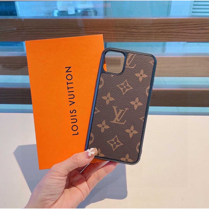 l**is V*t*n lv phone case