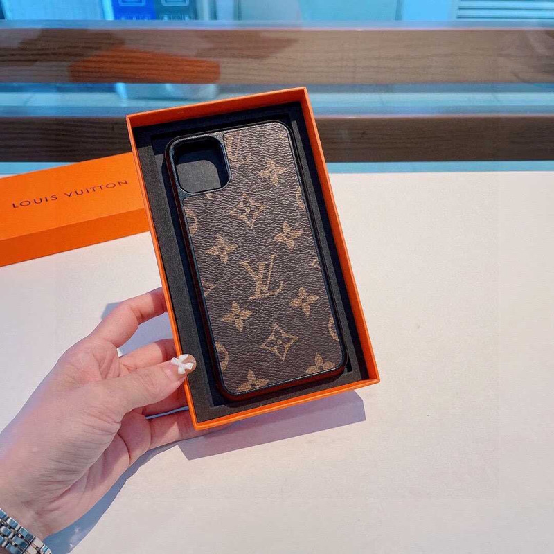 l**is V*t*n lv phone case