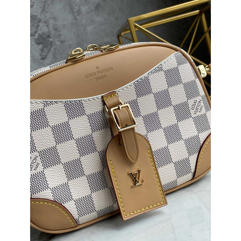 l**is V*t*n deauville mini damier azur