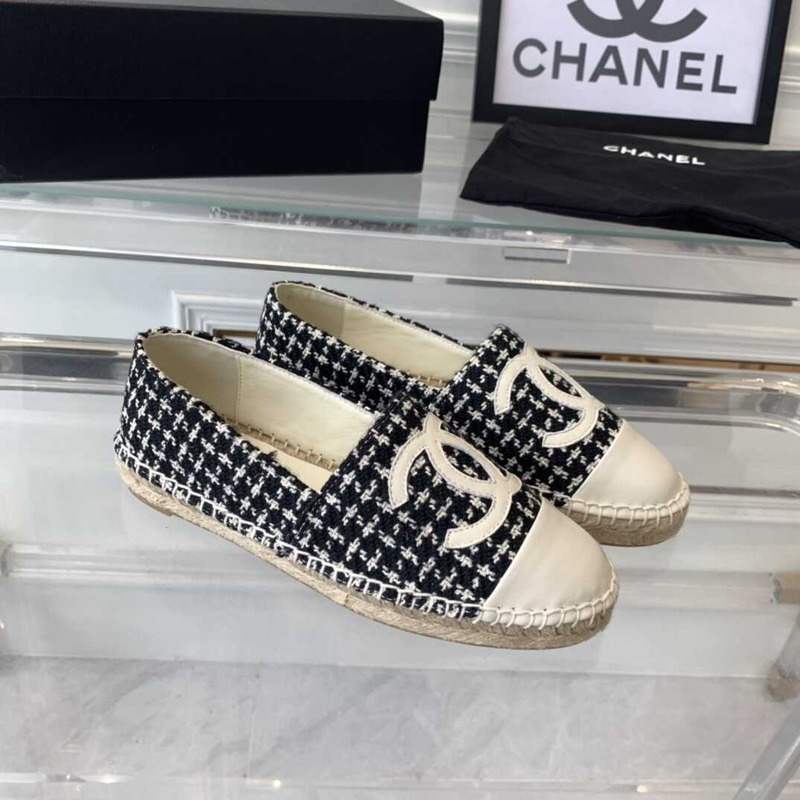 Ch*el flat espadrilles tweed,lambskin,patent calfskin black and white