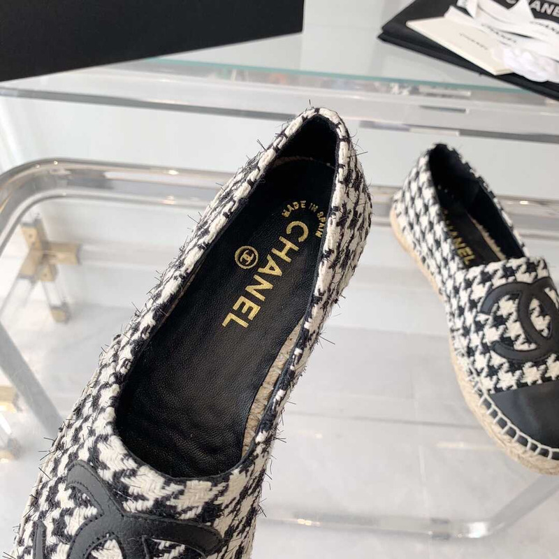 Ch*el flat espadrilles tweed,lambskin,patent calfskin black and white