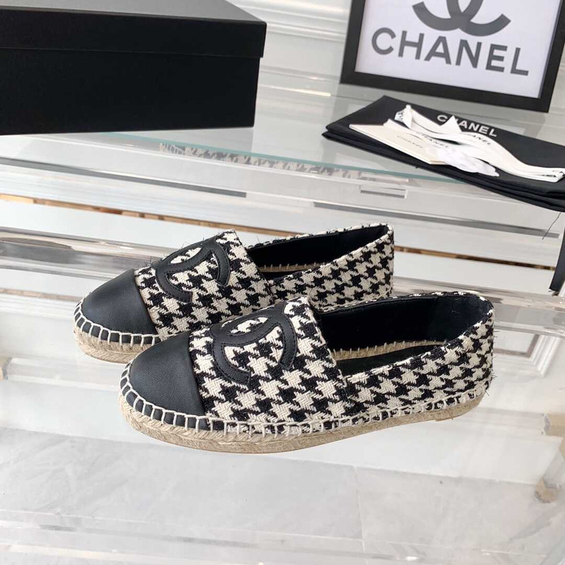 Ch*el flat espadrilles tweed,lambskin,patent calfskin black and white