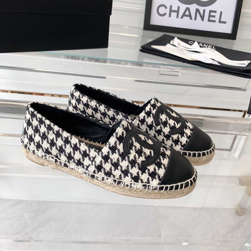 Ch*el flat espadrilles tweed,lambskin,patent calfskin black and white