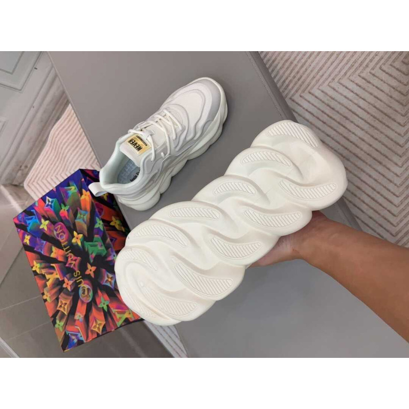 l**is V*t*n sneaker white