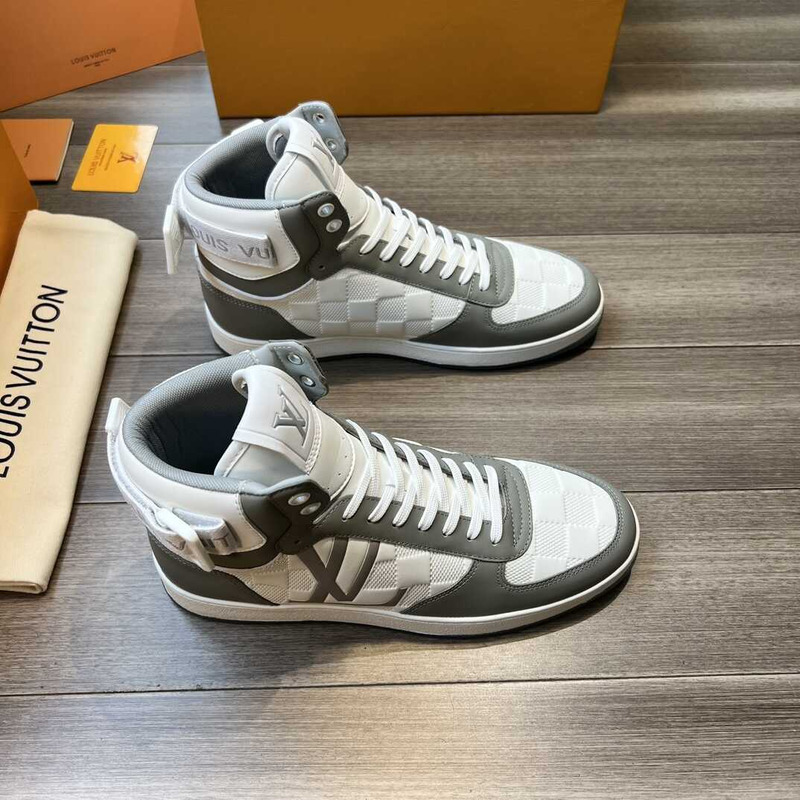 l**is V*t*n high-top sneakers gray