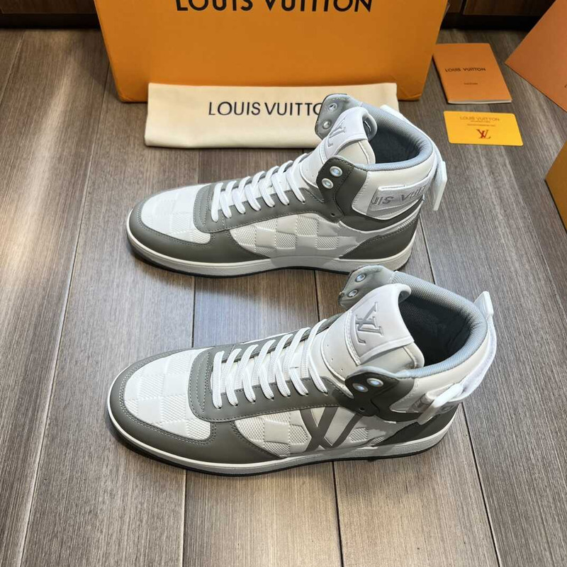 l**is V*t*n high-top sneakers gray