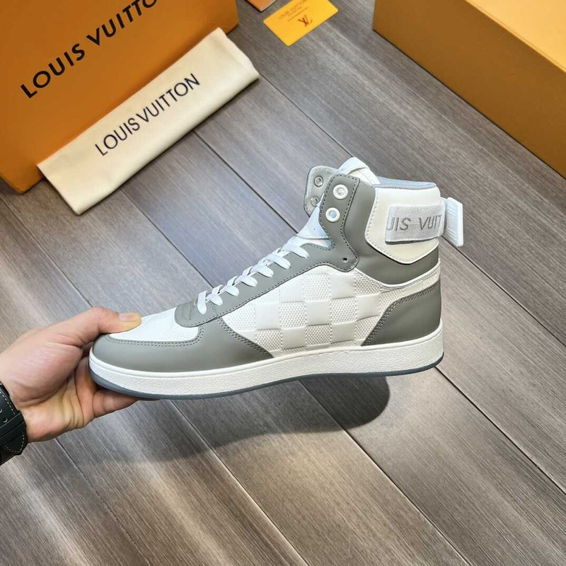 l**is V*t*n high-top sneakers gray