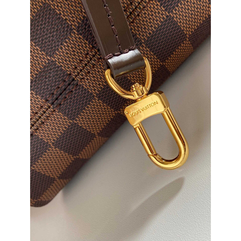 l**is V*t*n damier ebene canvas croisette bag