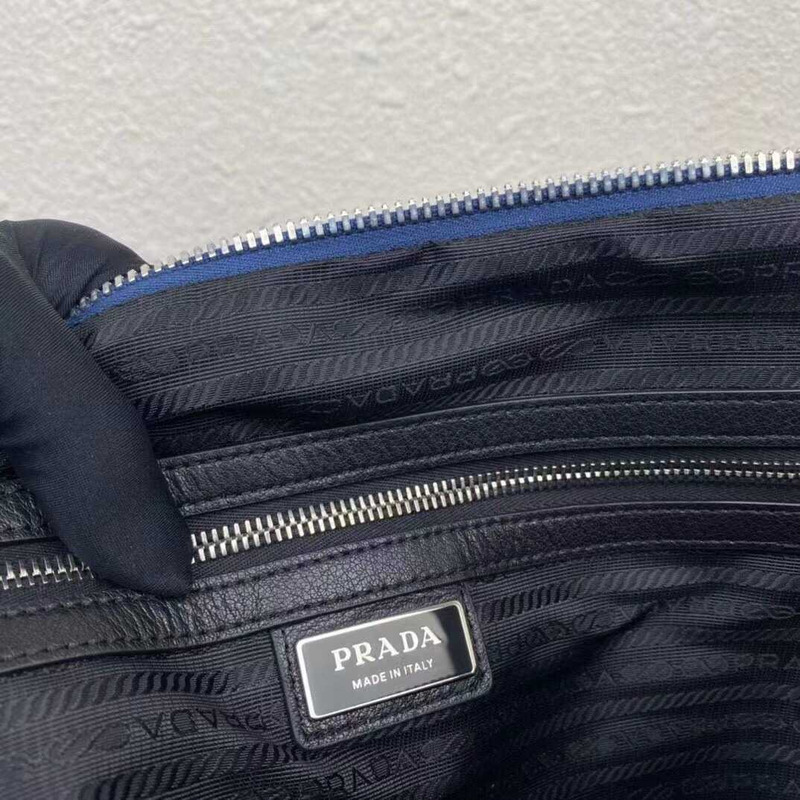 Pra*a pre-owned triangle logo embossed shoulder bag blue