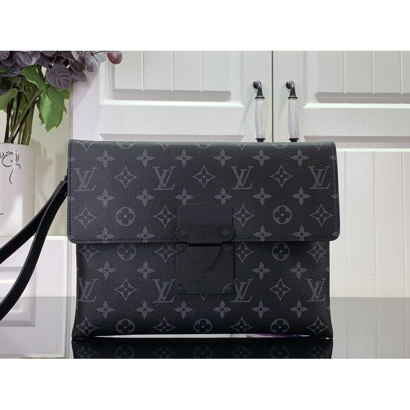 l**is V*t*n pochette s-lock black