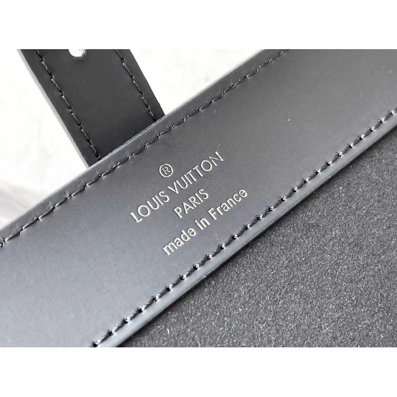 l**is V*t*n 3 watch case monogram canvas black