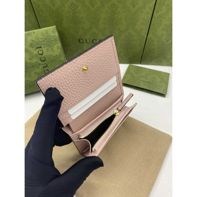 G*u*i wallet pink