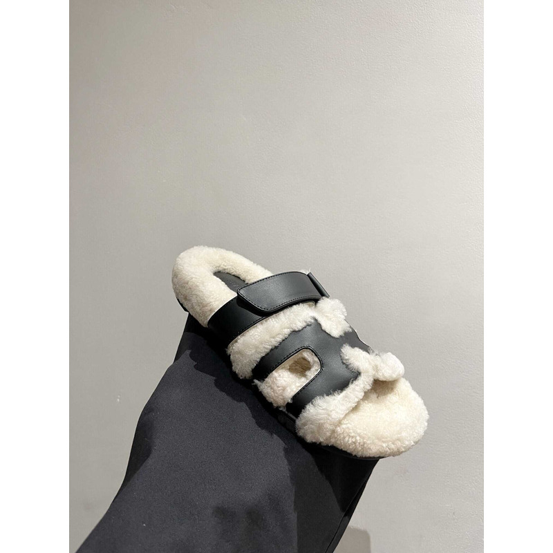 H**mes sandals with fur black and white