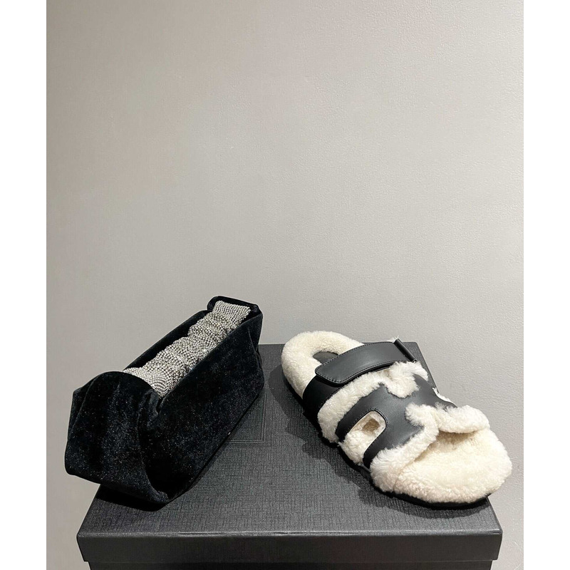 H**mes sandals with fur black and white