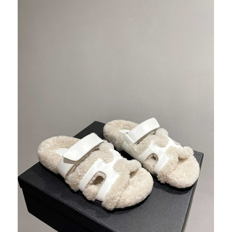 H**mes sandals with fur white