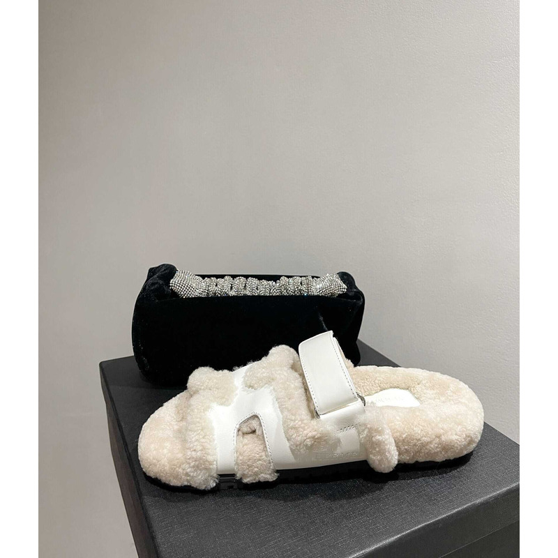 H**mes sandals with fur white