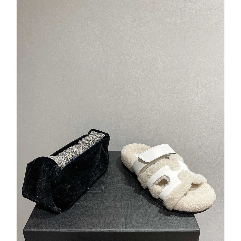 H**mes sandals with fur white