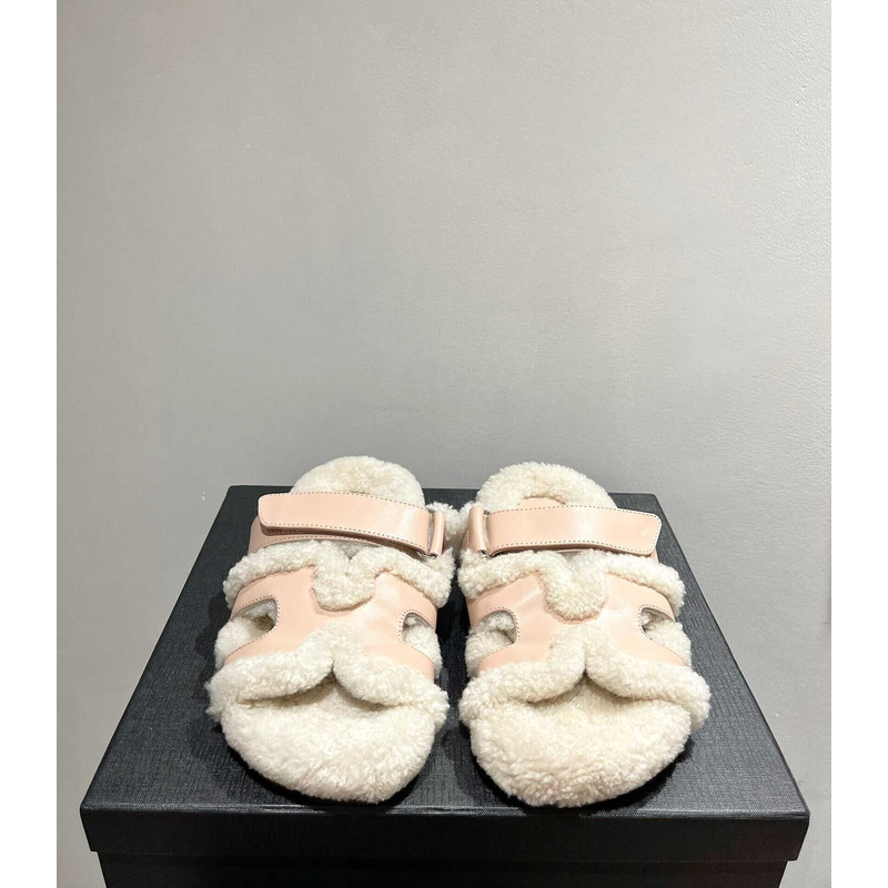 H**mes sandals with fur pink and white