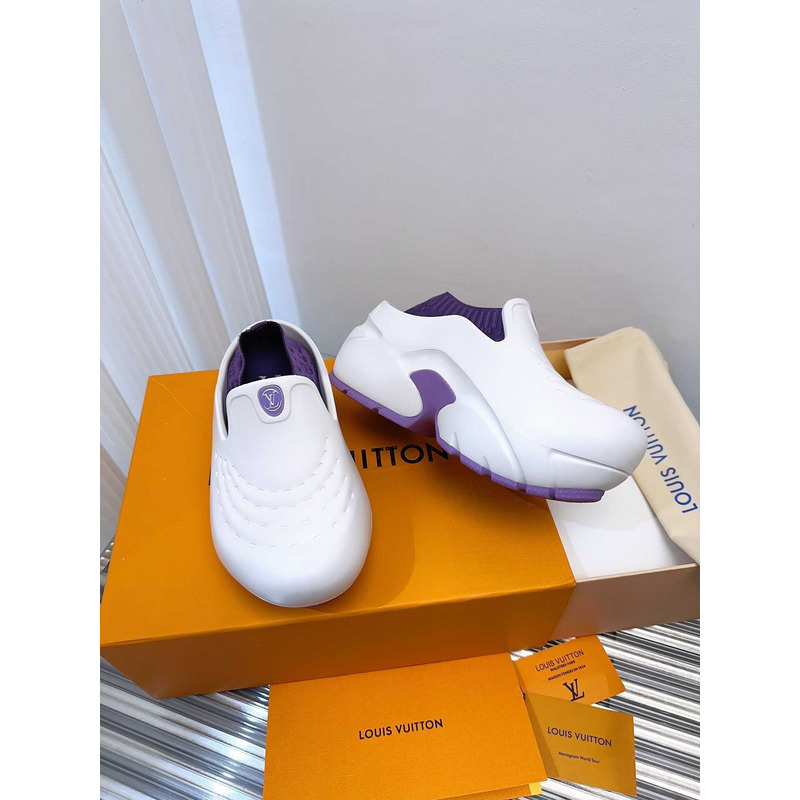 l**is V*t*n foam clogs purple and white